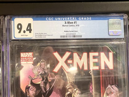 X-Men #1 (Marvel Comics September 2010) - CGC Graded 9.4  Medina Vampire Variant